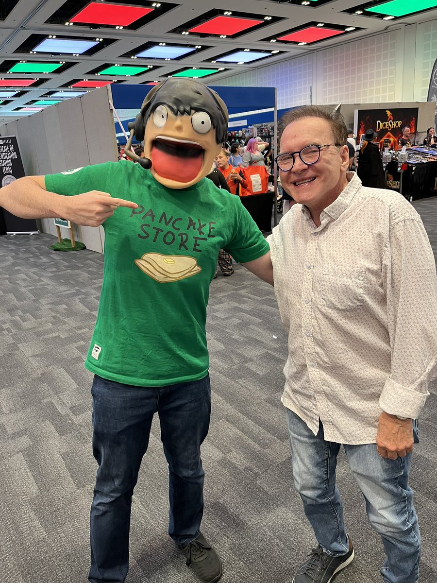 Pavilion_Falkon's tweet photo. 08/08/26
Not only did I meet the cast of #gta5 I also met the one and only mr futurama himself @TheBillyWest such a nice guy to chat with. Can’t wait for #raymanlegendsretold #philipjfry #drzoidberg #professorfarnsworth https://t.co/PiJ94zLKwm