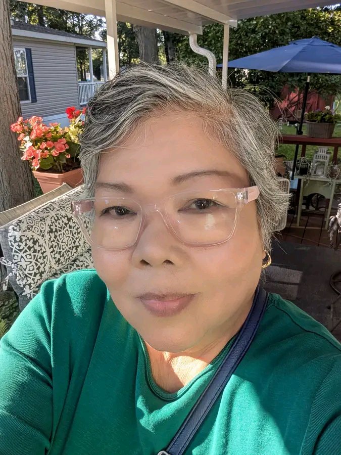 Mariewiin's tweet photo. Affirm this:

I am extremely lucky.

Everything that is good for me is drawn to me.

I truly am a magnet for everything that aligns with my highest good.

Something amazing is going to happen to me today.

I am so grateful for the blessings that I will receive.

❤️🙏❤️ https://t.co/WMxr1RF2e9