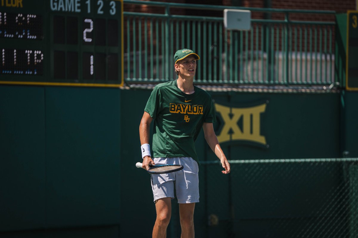 ITA_Tennis's tweet photo. Another Match Complete β
Here are the quarterfinalists for men's singles at the ITA National Summer Championships powered by WTN! Quarterfinal matches are going on court now!
π https://t.co/oveARzDqNh (Draws)
#WeAreCollegeTennis | #ITASummerSeries https://t.co/7rKmNHhwt4