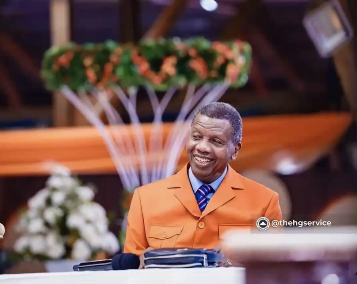 preciousalo_'s tweet photo. This is the Redeemed Christian Church of God. 
This is my church and that is… MY DADDYYYY! ❤️ https://t.co/gEY9lLDm01