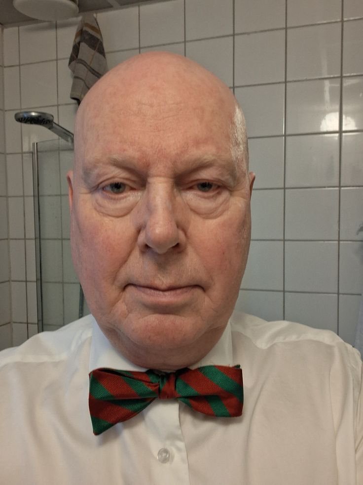 ValDavey1's tweet photo. How do I look ? https://t.co/1MbAszsGFZ