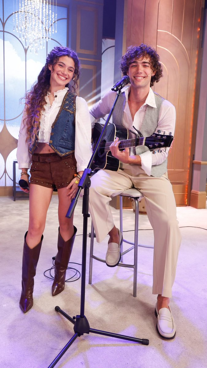 belmstef's tweet photo. EL SHIPP MAS ICONICO DE LOS ULTIMOS TIEMPOS https://t.co/jAQXE4qvzR