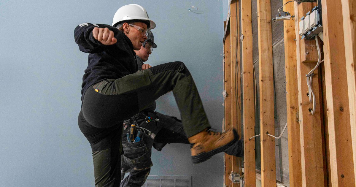 Make_It_Right's tweet photo. WATCH TONIGHT! Holmes on Homes: Building A Legacy on @HGTV US Sunday, August 9 at 8pm. ET/PT.
New episode!
#HolmesonHomes #BuildingALegacy #MakeitRight #MikeHolmes #HGTV #HomeImprovement #HomeRenovation https://t.co/yXWs6iid8Z