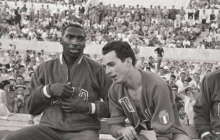 Storia_Sport's tweet photo. Ci ha lasciato a 87 anni Livio Berruti. Campione olimpico dei 200 metri a Roma 1960. Primo italiano a vincere un oro alle Olimpiadi nella velocità pura. https://t.co/Os7VEhZd2l