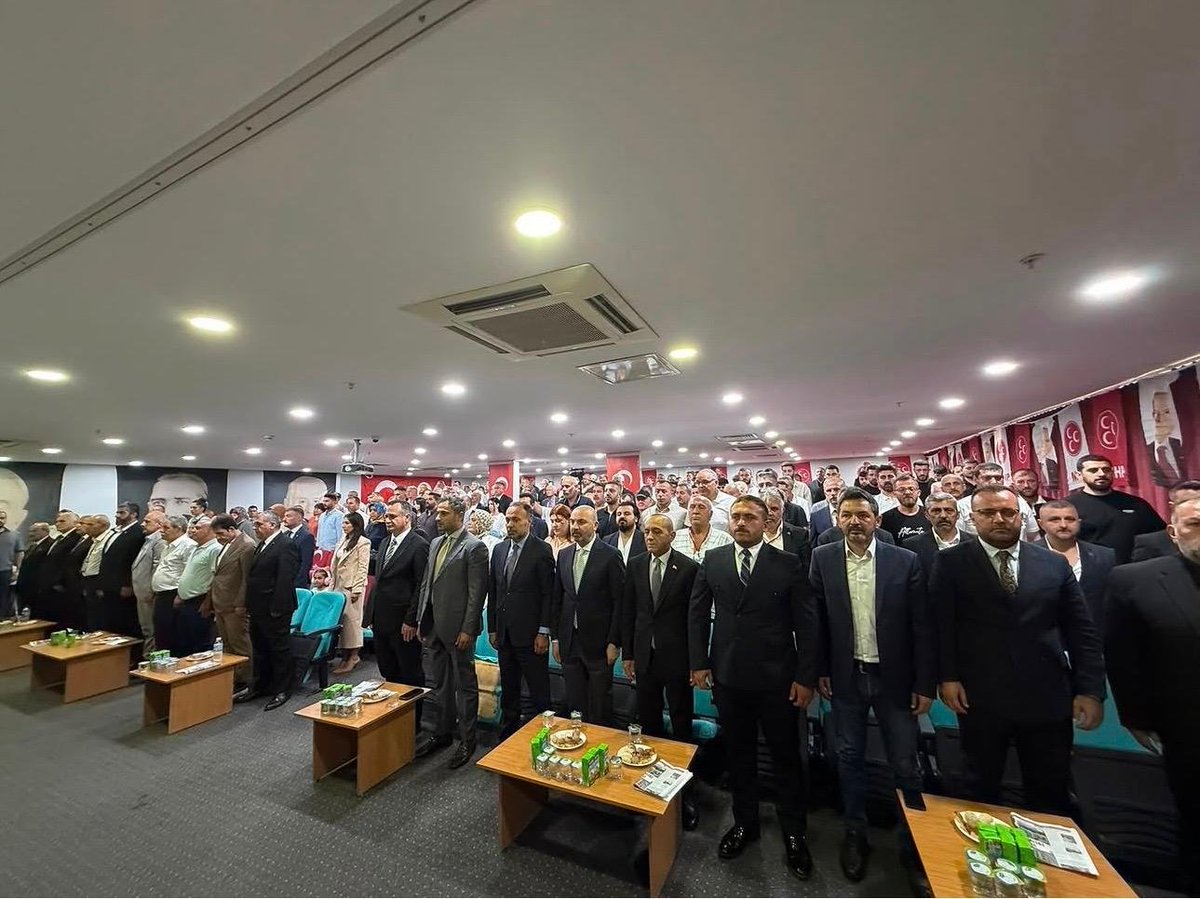 MHP_GOP's tweet photo. Milliyetçi Hareket Partisi Gaziosmanpaşa İlçe Başkanlığımızın Olağan İlçe Kongresi’ni, teşkilatımızın birlik, beraberlik ve kardeşlik ruhu içerisinde, dava arkadaşlarımızın ve kıymetli hemşehrilerimizin yoğun katılımıyla gerçekleştirdik.
Kongremizde Divan Başkanlığımızı; Avrupa Türk Konfederasyonu Genel Başkanı, 27. Dönem İstanbul Milletvekilimiz Sn Cemal Çetin, Divan Üyeliklerini ise  İl Baskan Yardımcımız Sn Caner Çoban ve Sn Kübra Okutan üstlendiler.
Kongremize; MHP İstanbul İl Başkan Yardımcımız, 2. Bölge Başkanımız Sn Ahmet Yasak, İl Başkan Yardımcılarımız Sn Sezgin Çetin, Sayın Gökhan Aydın, Sn Erkan Sancak ve Sn Ömer Çöloğlu, Eyüpsultan İlçe Başkanımız Sn Yenal Yığrık, Sarıyer Ilce Başkanımız Sn Vedat Şahin ,Ülkü Ocakları Başkanımız Sn Tarık Çolak Geçmiş dönem bölge Başkanımız Sn Zafer Karaosmanoğlu Önceki dönem ilce başkanlarımız Sn Mutullah Kantar , Sn Ali Çanak ,Sn Hüseyin Toksoylu,  Sn Aytekin Çalışkan Önceki Dönem Ocak Başkanımız Sn Mikail Aras Önceki dönem Fatih Ülkü Ocakları Başkanımız Sn Mehmet Deveci ,Akparti Gaziosmanpaşa İlçe Başkanımız Sn İsmail Ergüneş, İBB Meclis Üyemiz Sn Zekeriya Eroğlu  Ak parti İlçe Baskan Yardımcıları Sn Turgay Aşık  Sn Sinan Pamuk  Saadet Partisi Gaziosmanpaşa İlçe Başkanımız Sn. İsa Yıldız ile teşkilat mensuplarımız, dava arkadaşlarımız ve kıymetli hemşehrilerimiz katılım sağladılar.
Genel Başkanımız, Liderimiz Sayın Devlet Bahçeli’nin selamlarını ve iyi dileklerini teşkilatımızla paylaşmaktan büyük bir onur ve mutluluk duyduk.
Ayrıca İstanbul İl Başkanımız Sayın Volkan Yılmaz’ın selamlarını ve iyi dileklerini teşkilatımızla paylaşmaktan memnuniyet duyduk.
Birliğimiz daim, kardeşliğimiz güçlü, davamız kutlu olsun.
Kongremizin; Gaziosmanpaşa’mıza, İstanbul’umuza ve aziz Türk milletine hayırlı olmasını diliyoruz