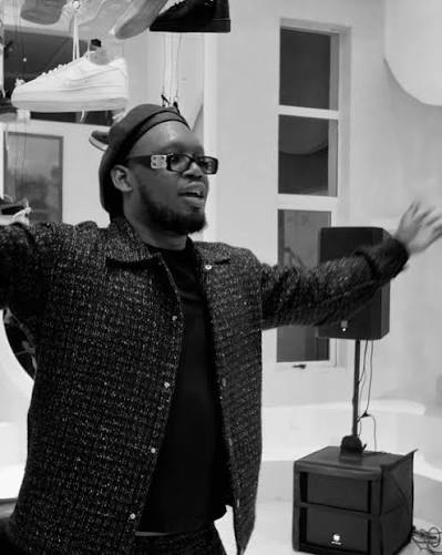 thebeat999fm's tweet photo. You Love It So It's On!❤️
🎶 More or Less - @ajebutter22
On #WindDown @iamSassyAnn
Listen Live - https://t.co/N5Y3l9iAOA https://t.co/ppvUNqkJ3T