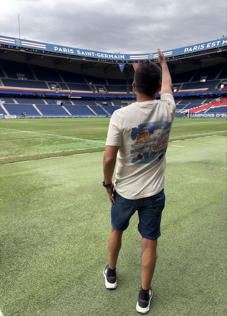 lajas_sergio's tweet photo. Visiting the two-time Champions League winner !! ⚽️🇫🇷 https://t.co/9ZswehY8nJ