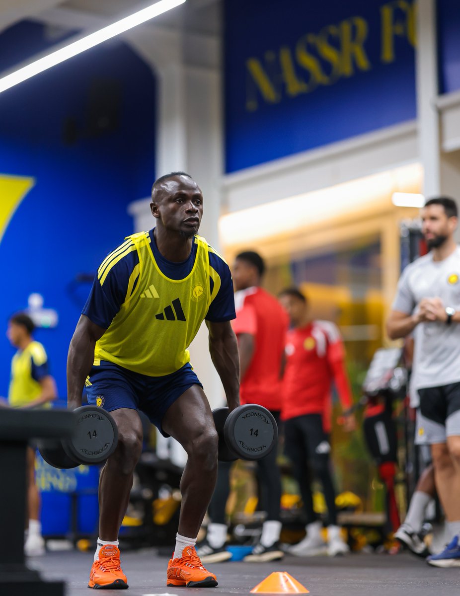 AlNassrFC's tweet photo. قبـل ستـة أيـام من عـودة المباريـات 🔋 https://t.co/RJ0sZ0o5WM