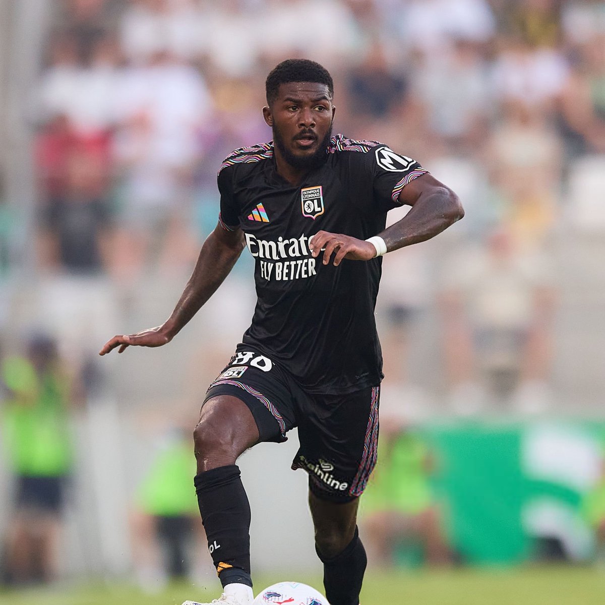 ActuL1_'s tweet photo. 🚨 AINSLEY MAITLAND-NILES 🏴󠁧󠁢󠁥󠁮󠁧󠁿 SUR LE DÉPART À L'OL !! 👋❤️💙

(@FabriceHawkins) https://t.co/2hyKrAcemP