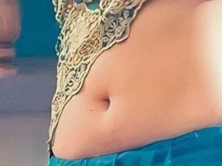kajuslave's tweet photo. QUEEN SAMANTHA  KONDA PUKU
NAVEL 🛐                       KOJJAL NAVEL 
                                                            🤮 https://t.co/IjQ2GLRWQq