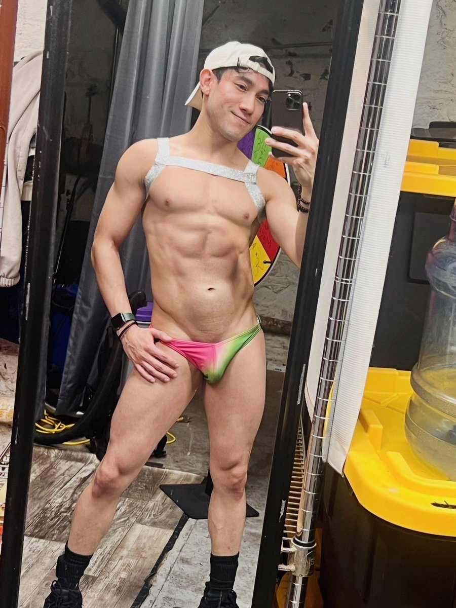 DevanMeji's tweet photo. 🌈🤘🤘💋✨💗👅 🍭 https://t.co/uPG8blvyGp