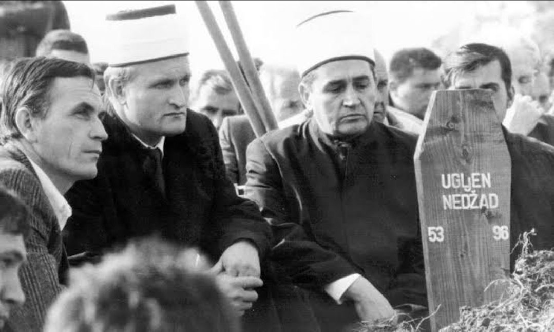 vragan95's tweet photo. he was reportedly planning the assassinations of remaining al-Qaeda commanders in Bosnia 

according to some reports from AID intel service of ⚜️goverment, Nedžad was assassinated as a part of the purge of the Pro🇮🇷elements in🇧🇦 

Some say the order was given by Bakir Izetbegović https://t.co/L5jKUOVQdW