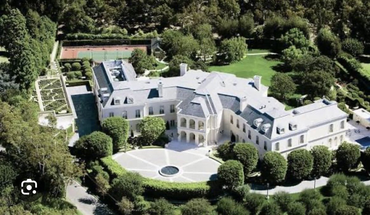 MigunaMiguna's tweet photo. Why has William Ruto fled from this MONSTROSITY of a home in Uasin Gishu? How much is enough? https://t.co/v7Dp2eoB0O