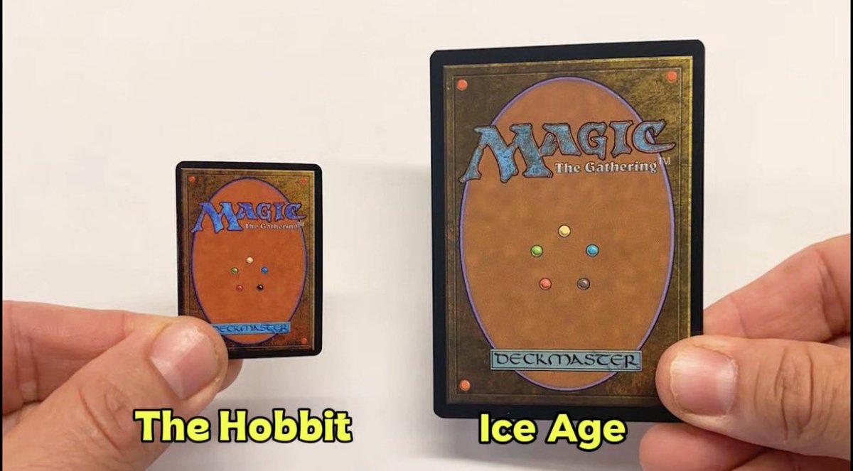 ManVsMiniatures's tweet photo. Magic the Gathering shrinkflation is real. https://t.co/m2mdiSyhi4