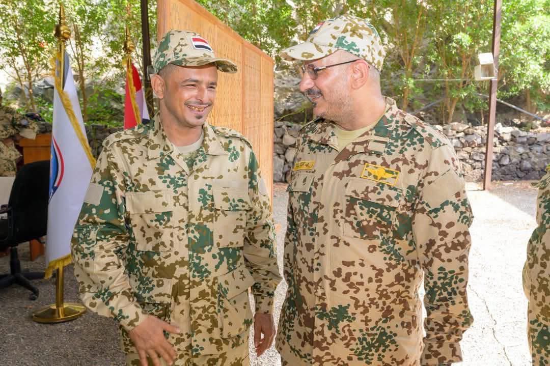 BashaReport's tweet photo. While Abdulmalik al-Houthi and members of the Houthi ruling family have been nowhere to be seen in public for months, today we see @nrfyemen Lieutenant General Tareq Saleh @tarikyemen on the ground in Mocha.

The only member of Yemen’s Presidential Leadership Council visibly active on the front lines, Saleh is seen inspecting the command-and-control headquarters, visiting the port, and meeting with troops.

The footage also appears to debunk reports that he had been killed or directly targeted. Saleh is later seen communicating by radio with personnel in the field, who report continued Houthi drone and ballistic missile attacks while saying the situation remains under control.

His instructions to the soldiers are clear. Everyone should remain alert, deploy according to instructions, stay vigilant, and avoid gatherings. Saleh tells them that the situation is under control even if the intensity of fire increases, urges them to stay strong, monitor their positions, and closely watch enemy movements. He adds that any detected movements should be targeted immediately.
