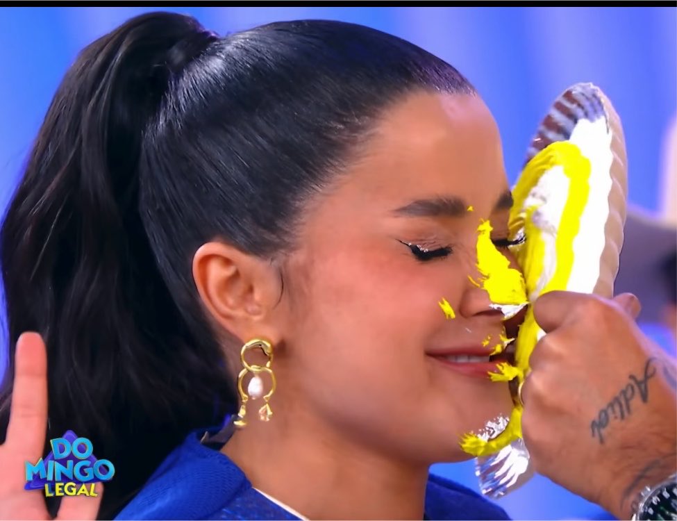 favsxmaraisa's tweet photo. A CARINHA DELAAAAA KKKKKKK lindinha demais, cara https://t.co/SIMMC9iUzT