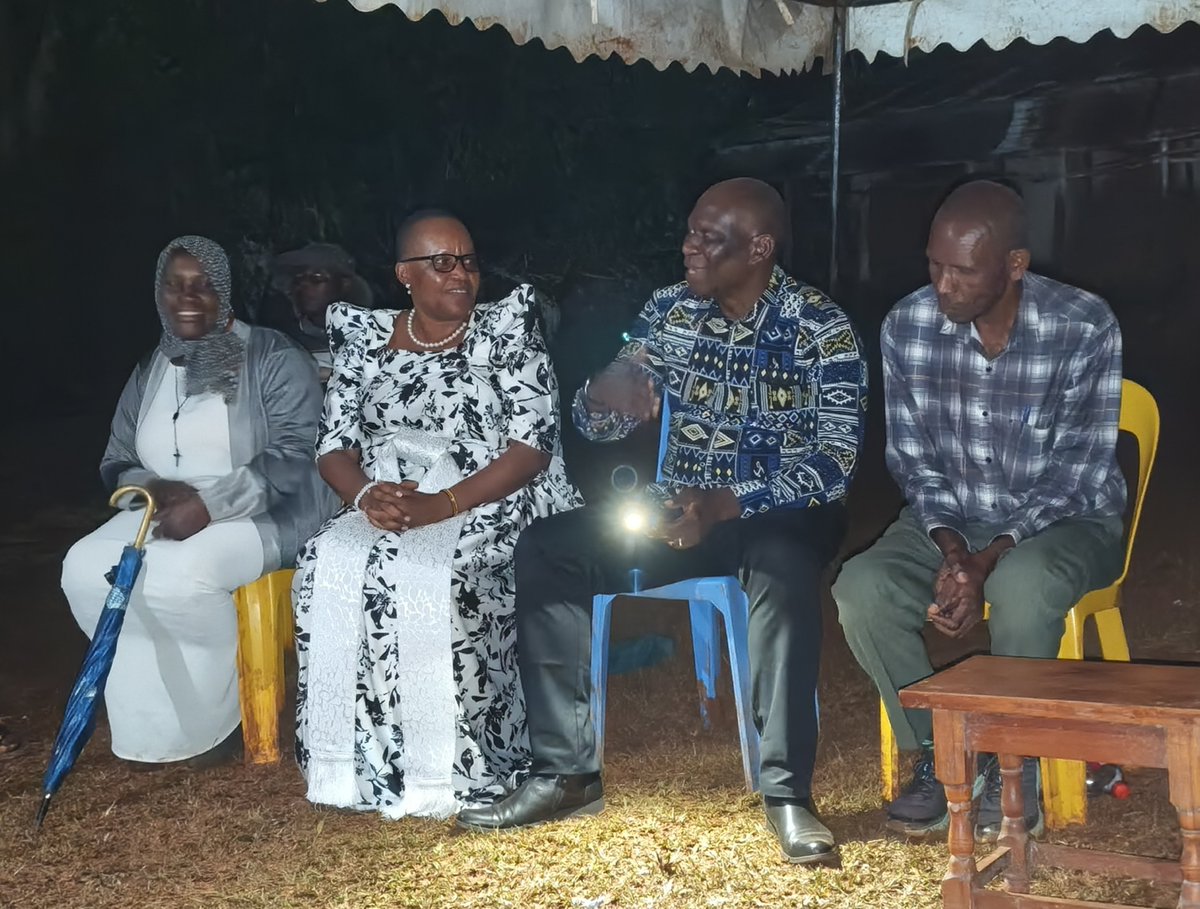 EmmaWangolo's tweet photo. Hon @WanyotoLydia commiserates with the family of Hon. Stephen Wabusani Makwa MP Bushigai County in Bududa District 

Hon. Wabusani lost his father late Mzee Difaasi Makwa of  Bunamubi in Bushigai Town Council https://t.co/Uju7ahSgYm