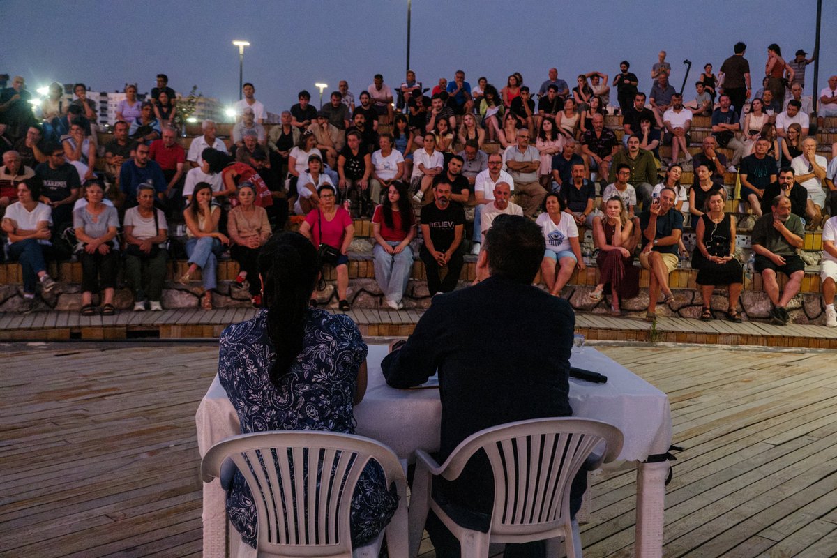 tip_ankara's tweet photo. Bugün harekete geçersek; iş arkadaşımızla, komşumuzla, sıra arkadaşımızla el ele verirsek, emeğimizin karşılığını alacağımız insanca bir düzen için Bir Yol Var!

Genel Başkanımız Erkan Baş ile birlikte Batıkentli komşularımızla bir araya geldik. https://t.co/V93vHtb9FX