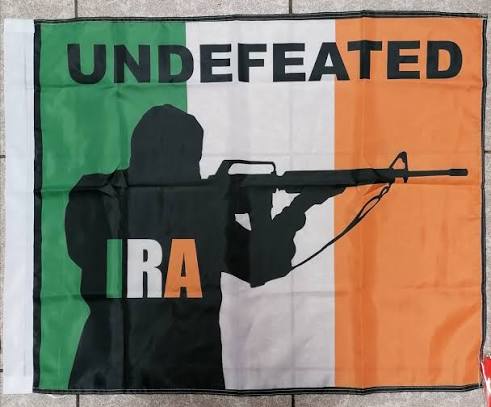 BoussardFr84098's tweet photo. L'IRA (Irlande) et le FNLC (Corse) ont été réactivés au même moment en déclarant la guerre aux envahisseurs, comme s'il y avait une sorte de coordination, presqu'un plan🐸...
Va-t-on assister à des false flags menés par les White Hats utilisant ces déguisements, et s'inscrivant dans l'agenda de libération des peuples européens ? 
Question lancinante...