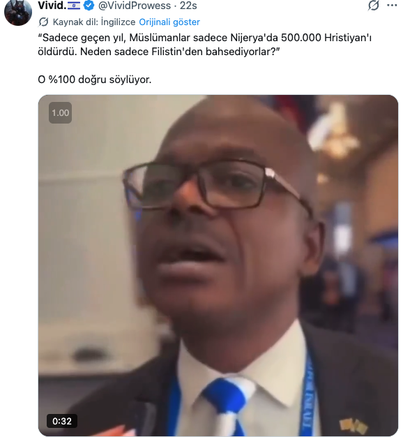 RaufAtillaPolat's tweet photo. Bunların hepsi sadece son 24 saatte karşıma çıkan paylaşımlar.

Normalde tek tek görünce geçiyoruz.

Biri “Müslümanlar İngiltere’yi ele geçiriyor” diyor.
Biri Amerika'daki Müslüman kamu görevlilerini “Truva atı” ilan ediyor.
Biri İzlanda'ya giden bir Müslüman âlimi “ülkeyi İslamlaştırmaya geldiler” diye servis ediyor.
Diğeri bir camide çekilmiş görüntüyü alıp bütün Müslümanlara mal ediyor.

Sonra başka bir video geliyor.
Sonra bir başkası…
Tek tek bakınca birkaç aşırı sağcı hesabın saçmalığı gibi görünüyor.
Ama hepsini uzun süre takip ettiğinizde başka bir tablo ortaya çıkıyor.
Ben birkaç yıldır hususi olarak bu hesapları ve ürettikleri dili takip etmeye çalışıyorum.

Ve şunu rahatlıkla söyleyebilirim:
Bu iş artık rastgele birkaç paylaşım seviyesini çoktan geçmiş durumda.

Aynı hesapların neredeyse her gün, bazen günde birkaç defa İslam, Müslümanlar ve göçmenler üzerinden aynı korkuyu ürettiklerini görüyorsunuz.

Kullanılan kalıplar da hep aynı:

Müslüman çoğalıyorsa: işgal.
Müslüman siyaset yapıyorsa: gizli ajanda.
Müslüman Kur'an okuyorsa: radikal.
Müslüman kamusal alanda görünüyorsa: İslamlaşma.
Bir Müslüman suç işlerse: İslam suçlu.

Burada dikkat edilmesi gereken şey tek tek yalanlardan çok, insan zihninde oluşturulmak istenen çağrışım.

Müslüman = tehdit.

Bunu bir kere söylemeniz gerekmiyor.

Bin farklı videoyla, bin farklı olay üzerinden aynı duyguyu tekrar tekrar verirseniz bir süre sonra sıradan insanın zihninde şu cümle oluşuyor:

“Bunlardan bir şey çıkacak.”
Asıl mesele burada başlıyor.
Çünkü bu hesapların altındaki yorumlara baktığınızda yalnızca ideolojik fanatikleri görmüyorsunuz. Daha önce İslam'la hiçbir meselesi olmayan sıradan insanların da yavaş yavaş bu dile yaklaştığını fark ediyorsunuz.
Propagandanın başarısı da zaten budur.
İnsana “Müslümanlardan nefret et” demez.

Önce ona sürekli aynı görüntüyü gösterir.

Sonra:

“Dikkatli ol.”

Sonra:

“Bunlar çoğalıyor.”

Sonra:

“Ülkeni ele geçiriyorlar.”

Bir noktadan sonra nefret emredilmeye ihtiyaç duymaz.

İnsan kendi kendine üretmeye başlar.

Bence Müslümanların üzerinde ciddi ciddi düşünmesi gereken meselelerden biri artık budur.

Ortada sadece İslam hakkında yanlış bilgi yok.

Bir algı inşası var.

Ve bunun en tehlikeli tarafı şu:

Planın gizli olması gerekmiyor.

Gözünüzün önünde yüzlerce farklı hesap aynı hikâyeyi anlatabilir; siz bunları birbirinden bağımsız paylaşımlar zannedebilirsiniz.

Oysa medya ve propaganda zaten çoğu zaman böyle çalışır.

Tek bir merkezden “şunu yazın” emri verilmesi de gerekmez.

Aynı ideolojik çevreler birbirlerini besler, aynı videoları dolaşıma sokar, aynı isimleri büyütür, aynı korkuları tekrarlar.

Bazı büyük hesaplar, yazarlar ve kanaat önderleri bir görüntüyü paylaşıyor; birkaç saat içerisinde onlarca hesap aynı görüntüyü farklı başlıklarla yeniden dolaşıma sokuyor.

Sonra yüzlerce küçük hesap devreye giriyor.

Ve artık karşınızda bir tweet değil, bir ekosistem oluşuyor.

Bu sebeple meseleyi “birileri yine İslam'a küfretmiş” seviyesinde okumamak gerekiyor.

Bu mecrada Müslüman nasıl kendi inandığı hakikati anlatmaya çalışıyorsa, karşı tarafta da İslam'ı bir tehdit olarak anlatmayı kendisine vazife edinmiş insanlar var.

Ve bunu oldukça profesyonel yapıyorlar.

Her gün.
Israrla.
Aynı kavramlarla.
Aynı korkular üzerinden.

Bunu romantizm olsun diye söylemiyorum.

Şovenizm hiç değil.

Bilakis Müslümanların öfkeden önce meseleyi anlaması gerektiğini düşünüyorum.

Çünkü bugün insanlara sadece İslam hakkında yanlış şeyler anlatılmıyor.

İnsanlara yavaş yavaş Müslümandan korkmaları öğretiliyor.

Bu fotoğrafları biraz da bunun için yan yana koydum.

Tek tek bakınca sıradanlaşıyor.

Yan yana koyunca sistem görünmeye başlıyor.

Ve bunlar yalnızca benim son 24 saatte denk geldiklerim.
Büyük hesaplarda bunun gibi onlarca paylaşımın her gün dolaşıma sokulduğunu görüyorum.
Alt taraftaki binlerce küçük hesaba ise hiç girmiyorum.

Belki artık bizim de sadece izlemek yerine, bu mekanizmayı anlamaya ve anlatmaya biraz daha fazla vakit ayırmamız gerekiyor. 

Umarım kendisini Müslümanların derdiyle dertli sayan güç sahipleri de, bizler de bunu iş işten geçmeden idrak ederiz.
Çünkü çoğu insan için: 
Ev, araba, yatırım, tati, biraz daha kazanmak, biraz daha rahat yaşamak daha öncelikli olabiliyor.
Tabiki, bunların hepsi hayatın içinde var.  Ama  bazı şeyler zaruret mi?

İnsan, kendi küçük dünyası henüz bozulmadığı müddetçe, büyük tehlikeleri uzaktan seyretmeyi sever.
Evimizin değeri düşmediği, işimiz bozulmadığı, çocuğumuz korkuyla eve gelmediği, ismimizden ve inancımızdan dolayı kendimizi tehdit altında hissetmediğimiz sürece bazı meseleler bize hep “sosyal medyada olan şeyler” gibi gelir.

Sonra bir gün mesele ekrandan çıkıp kapımıza gelir.
Ve insan ancak o zaman:

“Demek mesele gerçekten bu kadar ciddiymiş” der.
Fakat can korkusu başladıktan sonra meydana gelen idrak, bazen idrak değil; gecikmiş bir reflekstir.
Onun için ben bunları paylaşmayı bir sosyal medya tartışması olarak görmüyorum.

Yarın ne olacağını Allah bilir.

Ama hiç değilse bir gün çocuklarımız bize,
“Bunlar olurken siz ne yapıyordunuz?”
diye sorduğunda,

“Hiç fark etmemiştik.” demeyelim.
Daha kötüsü:

“Farkındaydık ama hayatımızla meşguldük.”
demek zorunda kalmayalım.

Allah bizi, tehlikeyi ancak kapımıza dayandığında fark edenlerden değil; basiretle önceden gören, adaletle karşı duran ve üzerine düşeni yapanlardan eylesin.
Allah bizi gaflet uykusundan uyandırsın.