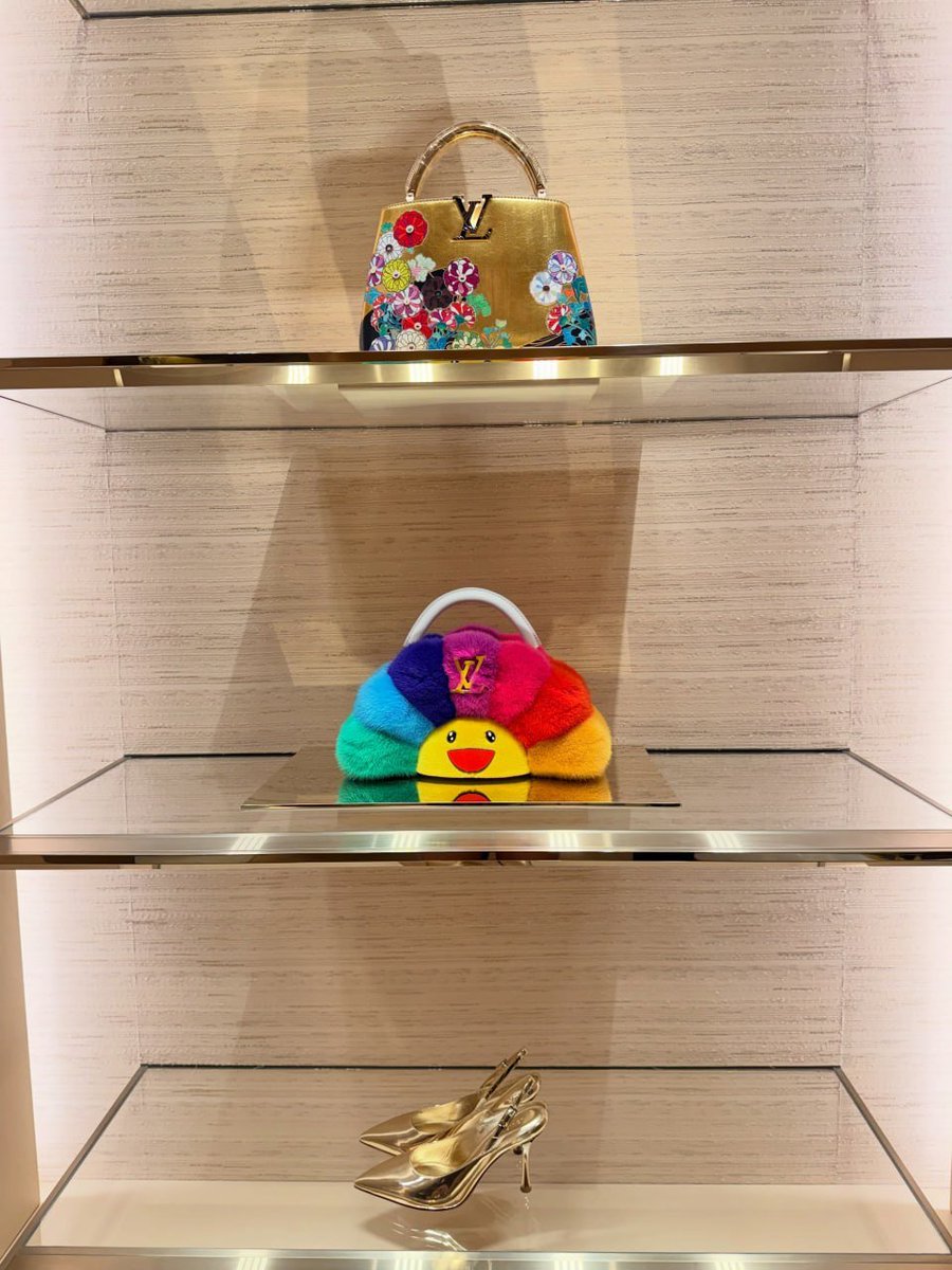 CondorTheBrave's tweet photo. Louis Vuitton‘s design never disappoints... https://t.co/BJN9nWj8Ji