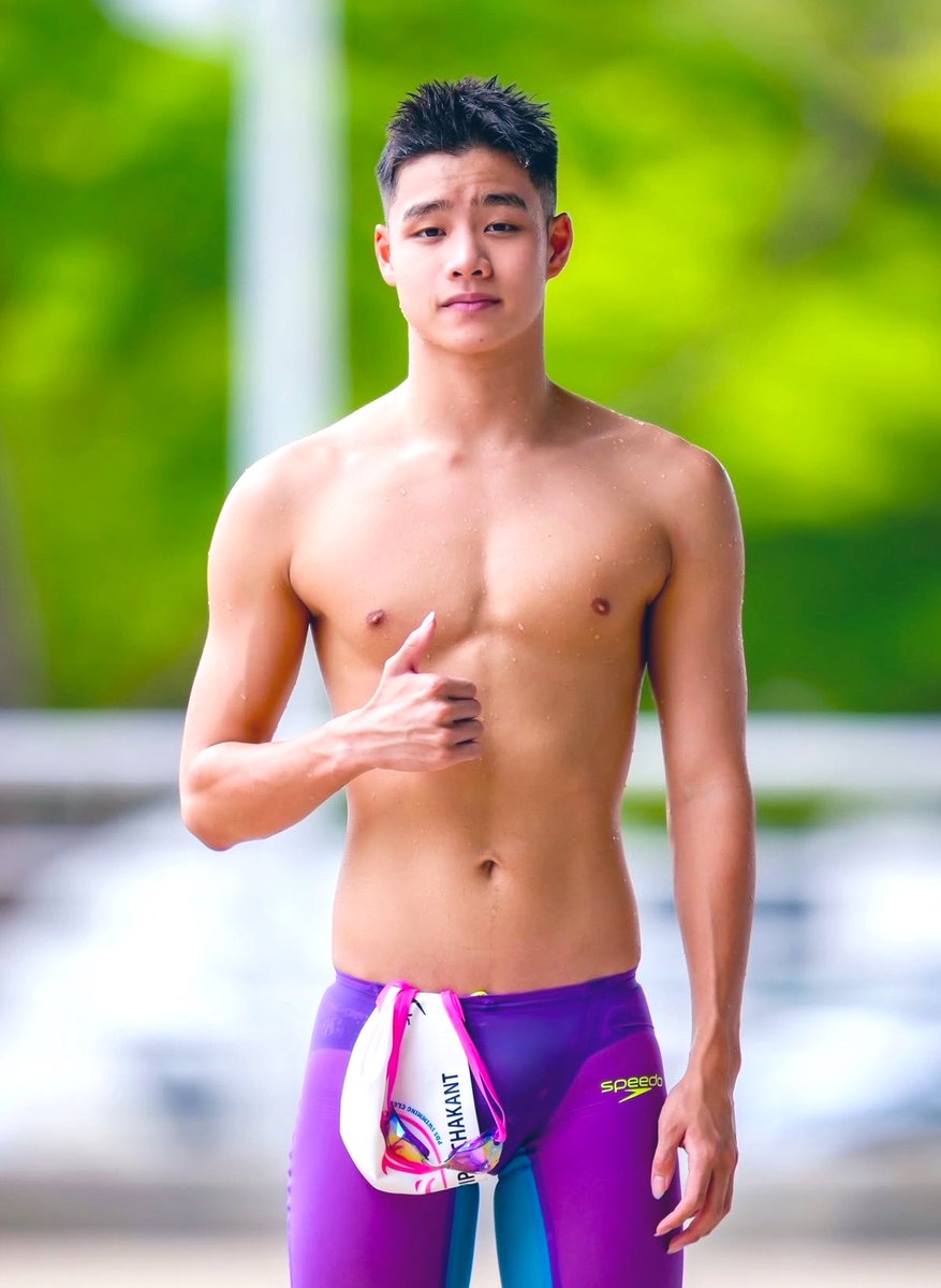 albert_dyco's tweet photo. Need na ng swimmer pag baha 👍🏻🏊‍♂️ https://t.co/Sl40ZtKSzW