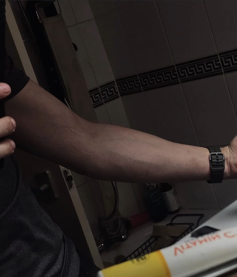 WaterBuffon's tweet photo. 〽️ #nsfwtwt intro

Helloooo I’m Dominik

18+

Hard gamer, love music, gym, exploring the outside life

Dom lean

Straight 

Looking for moots so comments and likes would be appreciated :) https://t.co/pPTPPypYWs
