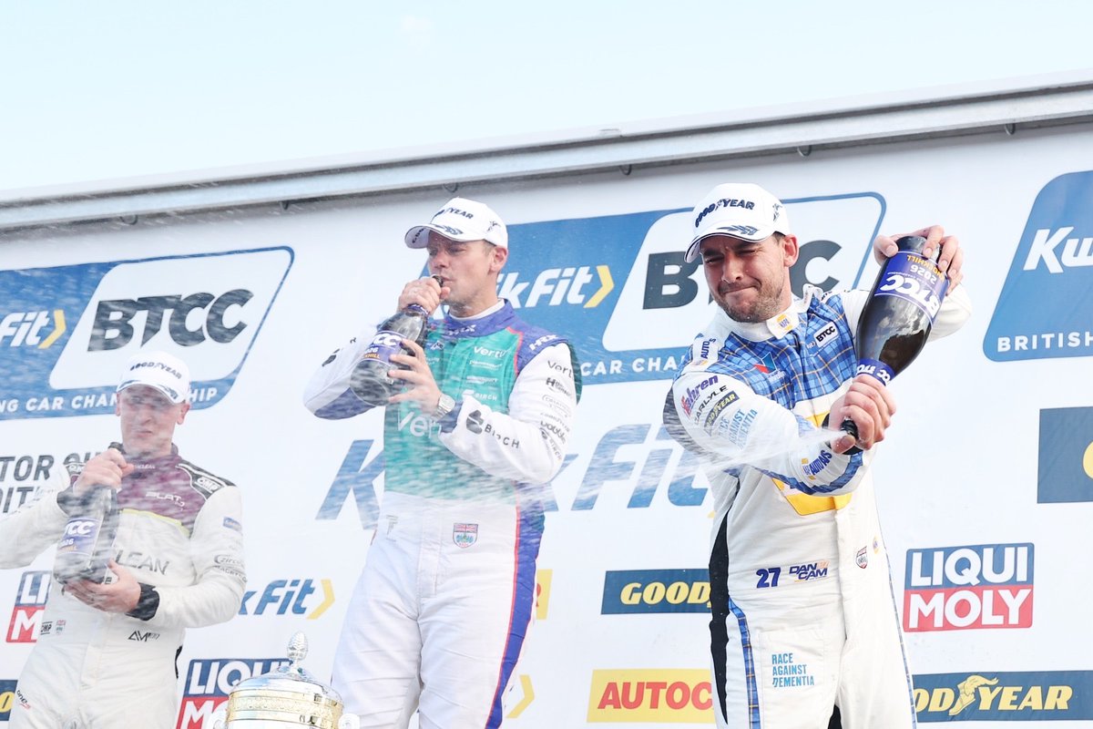 DanCammish's tweet photo. Bit of a rough weekend but will shake it off and come back ready to get stuck in at Donington next time out 👍🏻. We gained a 🏆 and reduced the gap in front. 4 to go 🏁 #btcc #dc27 https://t.co/36zthKEThp