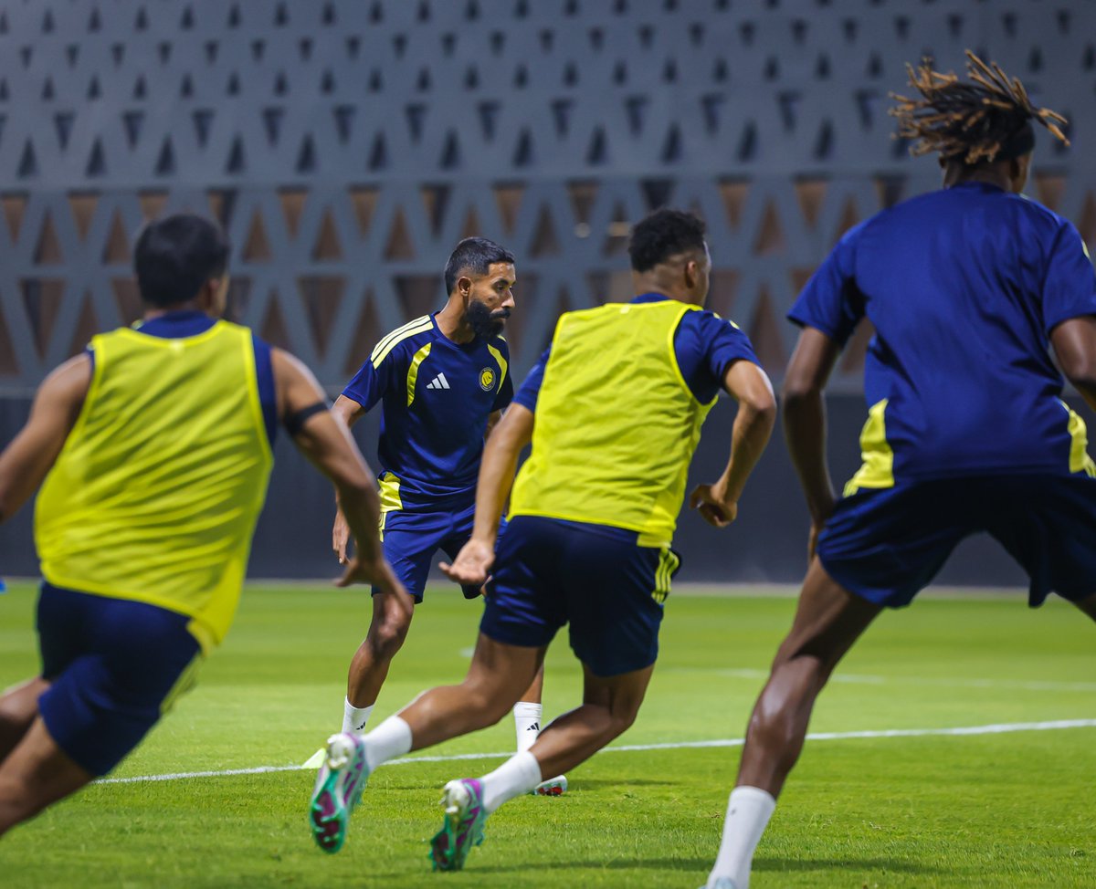 AlNassrFC_EN's tweet photo. Every detail under Ange’s watch 👀💛 https://t.co/ePKShzyLCK