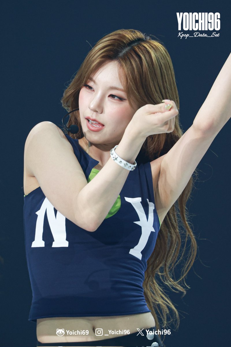 kpop_data_set's tweet photo. 260808 Yeji at Itzy 5th Fan Meeting (3)

#YEJI #예지 #ITZY #있지 https://t.co/jk8k6cxYnh