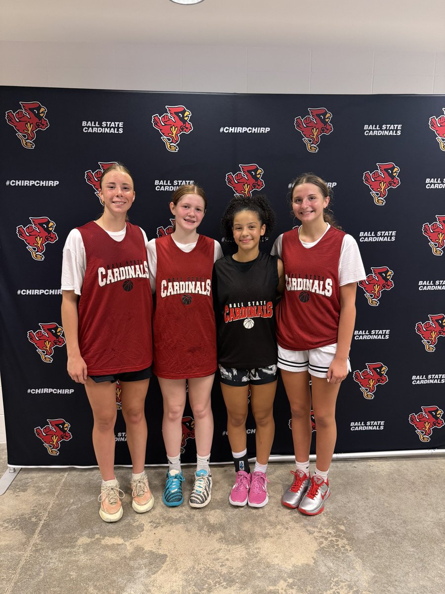 LayyYancey's tweet photo. Thank @BSUCoachBrady, staff and players for hosting a great elite camp! My team was undefeated and I was first place in the 1v1 competition ! Even better I got to hangout with @Lilli3Barnes for 5 hours!❤️🖤 https://t.co/lnaAeUacD1
