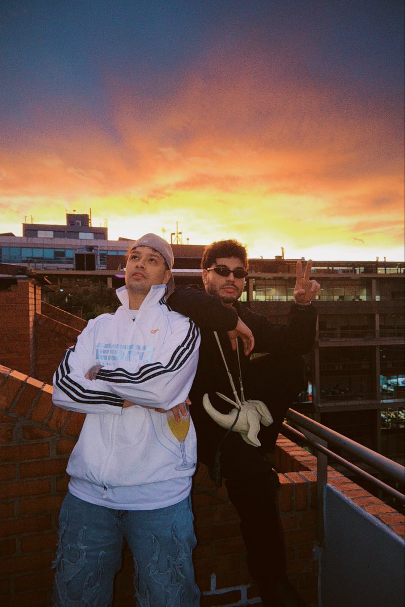 PaisaVlogs's tweet photo. Más que un brother eres mi hermano 🫀🤣 @villalobossebas https://t.co/BSx9lr85zU