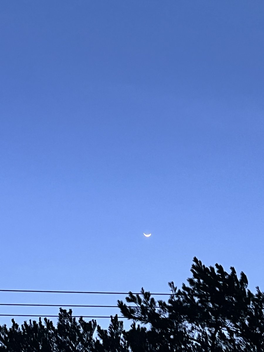 cybele70's tweet photo. けさの日の出は6:10予定
少しずつ　遅くなってきました https://t.co/Q5EXIieNR3