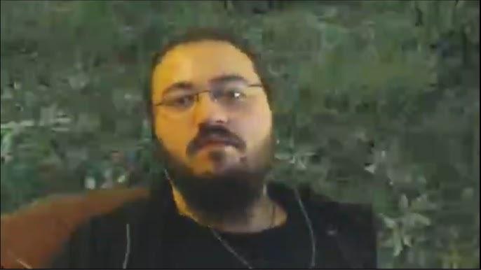 amerikan31oglu's tweet photo. Çocukluğunda izlediğin H1Z1 oynarken Silmarillion anlatan adamın Rasim Ozan Kütahyalı Streaming şubesi olması şoku. 

Gelip birde izleyicisiyle böyle konuşuyo zaten sen çok tanımıyosun galiba diyenler öyle böyle gümletmiyor ak. Bu noktaya bir günde gelmedik... https://t.co/o6yrQLDM3S