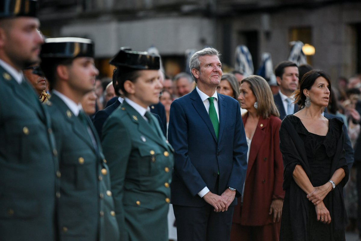 AlfonsoRuedaGal's tweet photo. Hai tradicións que forman parte do que somos.

Un ano máis, a Virxe da Peregrina percorre as rúas de Pontevedra e reúne a veciños e visitantes nunha celebración que a cidade vive con fe, orgullo e emoción

#GaliciaCalidade https://t.co/9PJ0trewnI