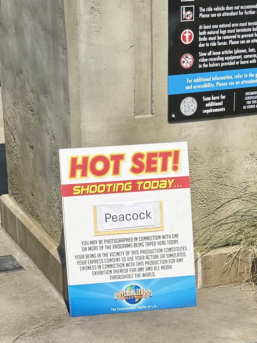 DAPs_Magic's tweet photo. Previous to today’s soft opening of Fast and Furious: Hollywood Drift at #USH, the attraction was shut down for taping of an unidentified Peacock series. Cast members walked out the main entrance amid tight security. 

#fastandfurious
#dapsmagic https://t.co/kagctoEnBy