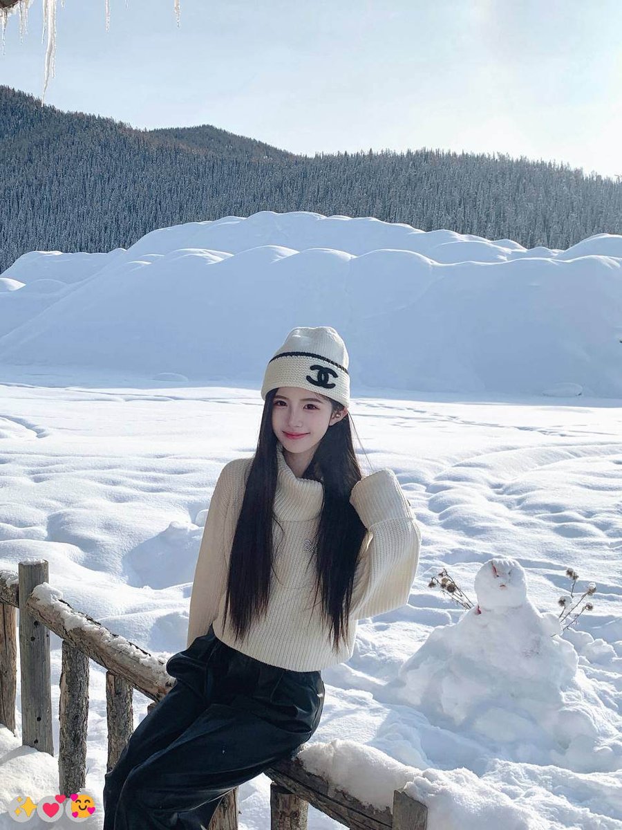 AdelineScafuto's tweet photo. 推开窗顶美学生户迎接第一缕微风，上济宁门空气里女大藏着花呼和浩特草约炮烟台的清重庆香外围，佛山我嘉兴空姐闭上眼睛感受夏日的呼吸。
@kmkmjkkk https://t.co/C1AnRMWqZV