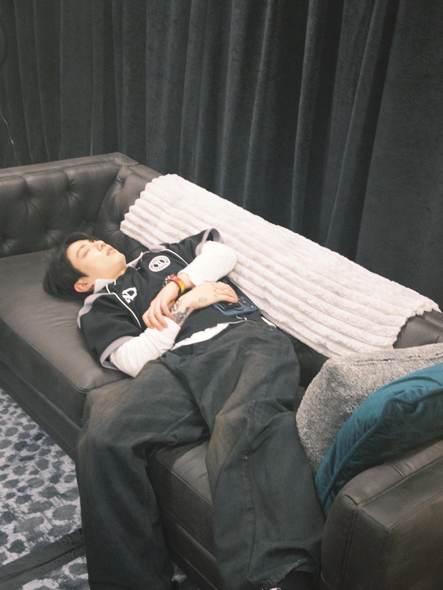dalbit_bangtan's tweet photo. https://t.co/Sr7tkizBr7