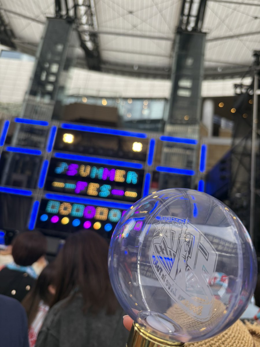 0227_raiden's tweet photo. サマーフェス素敵なライブでした😭✨️
私たちが楽しいのはもちろんだけど、英孝ちゃんが本当に楽しそうで途中何度かウルウルしました🤣
素敵なフィフミンの皆様ともお会いできて、さすが英孝ちゃんのファンだなって感じました🥲優しくて素敵な方しかいない。次回私もお土産お返しします😤💓 https://t.co/ELPDiUOsYq