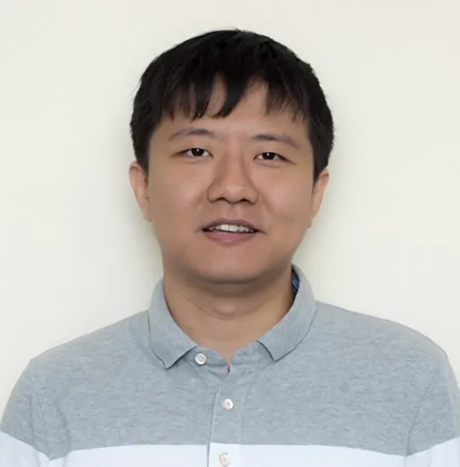 cyq8912's tweet photo. IMU cited Yu Deng for 'deep and transformative contributions' to PDEs &amp; math physics, solving a key part of Hilbert's 6th problem by deriving the Boltzmann equation. This 150-yr breakthrough is a triumph of pure human intellect—zero ties to geopolitics.
#FieldsMedal #Mathematics https://t.co/H4kYJ3EIJ2