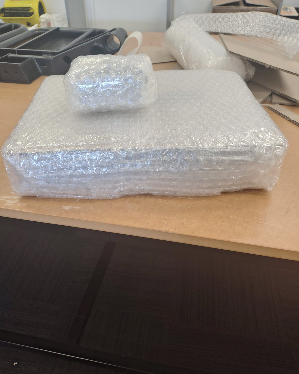 PackSendAU's tweet photo. Precision gear like analogue audio processors needs tailored protection to handle cross-border motion. PACK &amp; SEND Blacktown custom-packed this unit and sorted complex customs docs to help give it the safest journey possible.
#SpecialistPacking #PackAndSend https://t.co/bd2mdYHky1