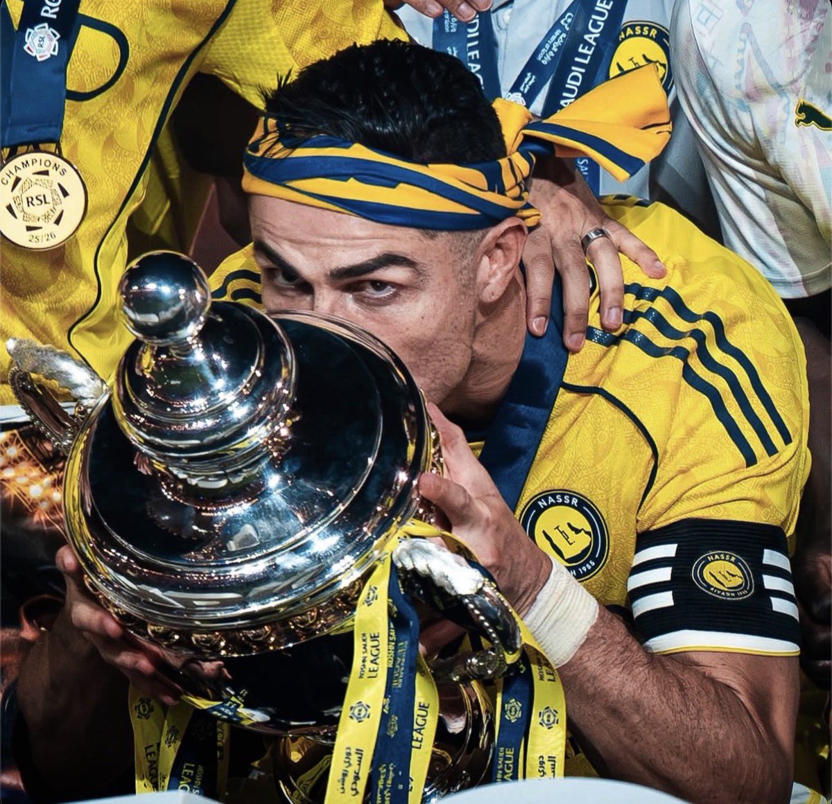 7910W's tweet photo. رونالدو بطولتين مع النصر
وكلها على ظهر ناديك https://t.co/UyZbxW66zN