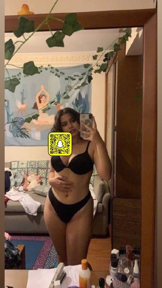 Howdy2073's tweet photo. Webslut. Spread her pics through every website and platform. More on erome. https://t.co/2ooG5vawto