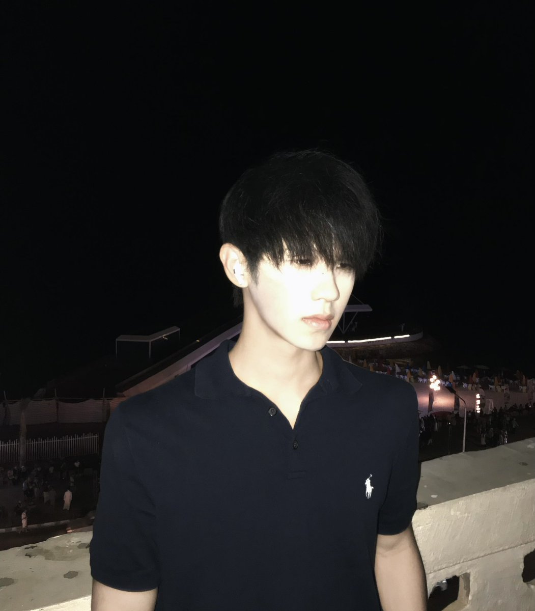 Caicpy's tweet photo. 博主的脸照：航子 啊铭 毛毛 啊楠 https://t.co/JBtQwvBVkp