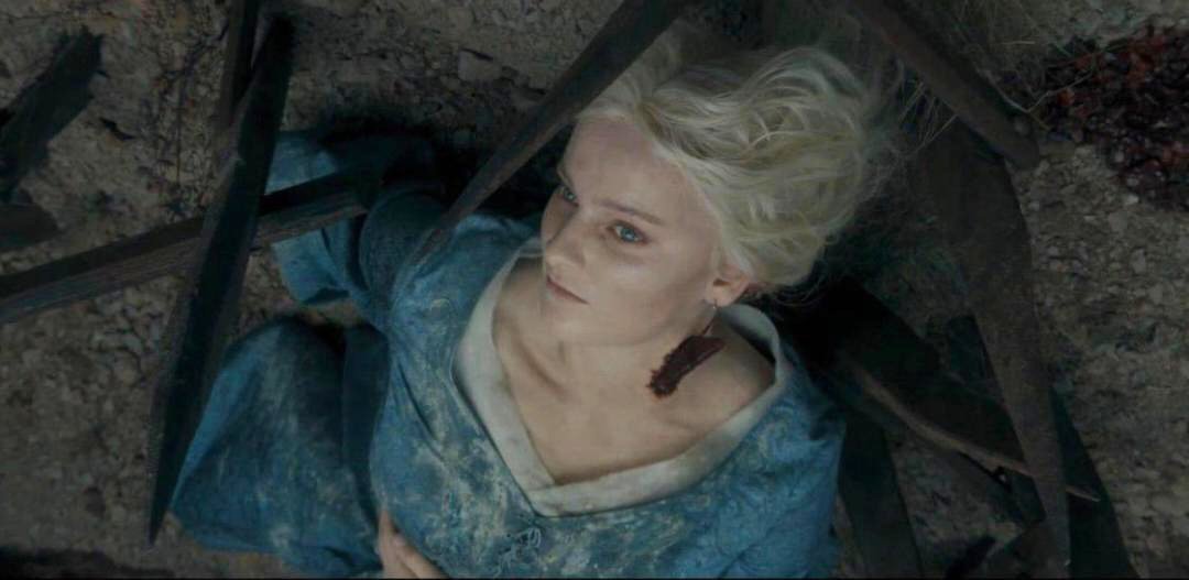 OiRetarded's tweet photo. helaena jumps off right after rhaenyra's coronation 😭
#HOTD https://t.co/xBrcCSKzKW