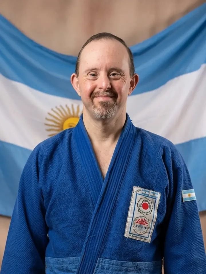 LaMaga75350486's tweet photo. Ulises Ciccarelli miembro de FADASD compitió en el Mundial de Judo  en Suecia y logró el 4º puesto. 

Lo que nos llena el alma es su esfuerzo, su dedicación y el corazón gigante que pone en cada tatami. Eres un ejemplo de superación y garra para todos nosotros. https://t.co/HkY5iDaQ1K