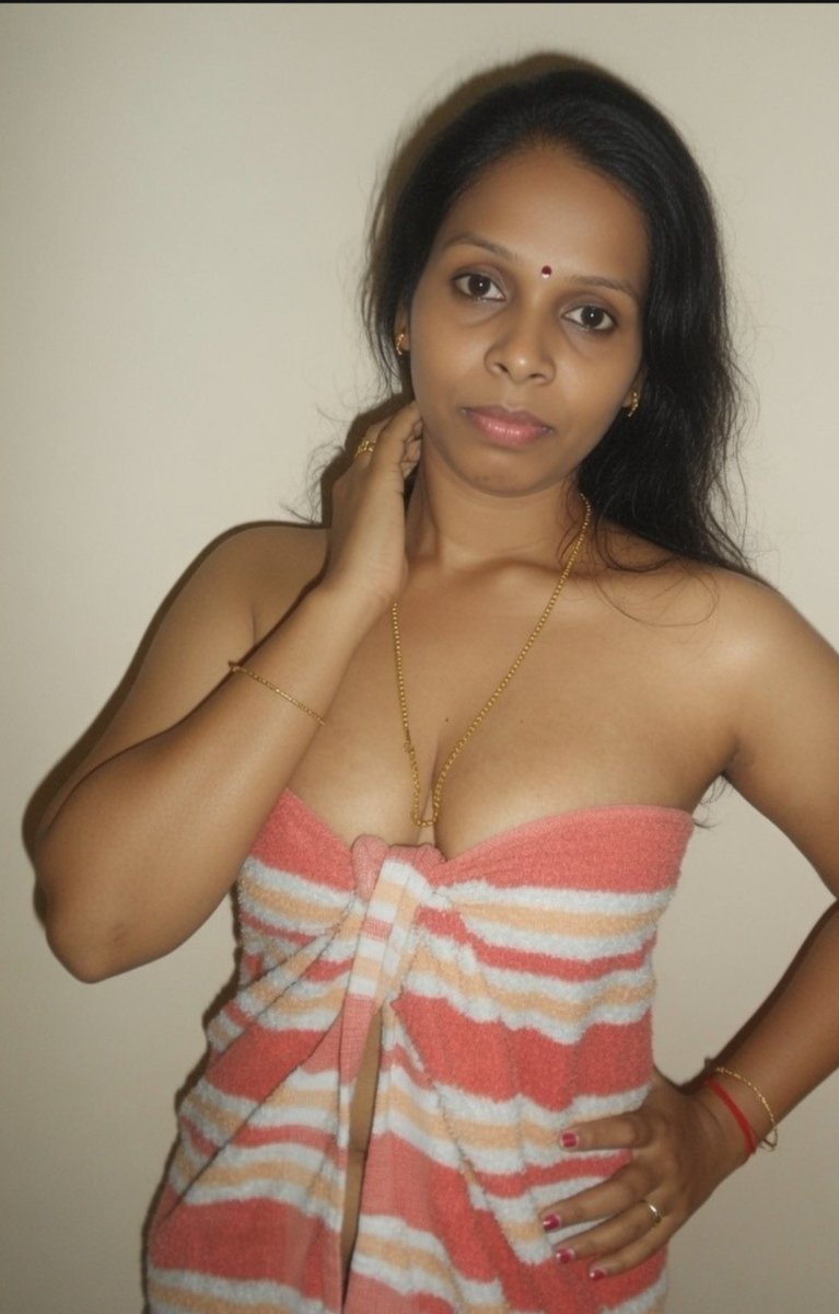 Gayathri_show's tweet photo. https://t.co/1oENXMgFKX