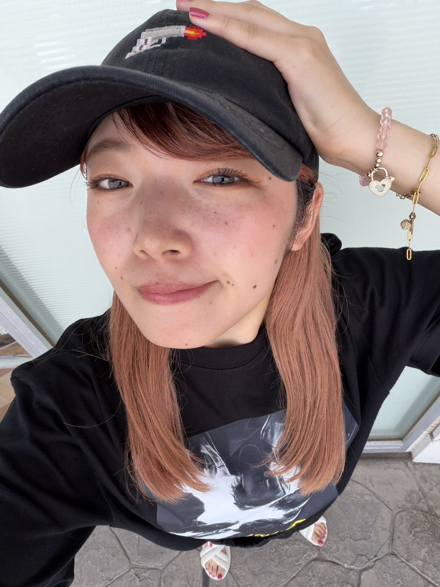 kana_kyouryu's tweet photo. おっはよー！！！
今日も暑スギィ！！❤️‍🔥❤️‍🔥 https://t.co/zOl3ojtUgG