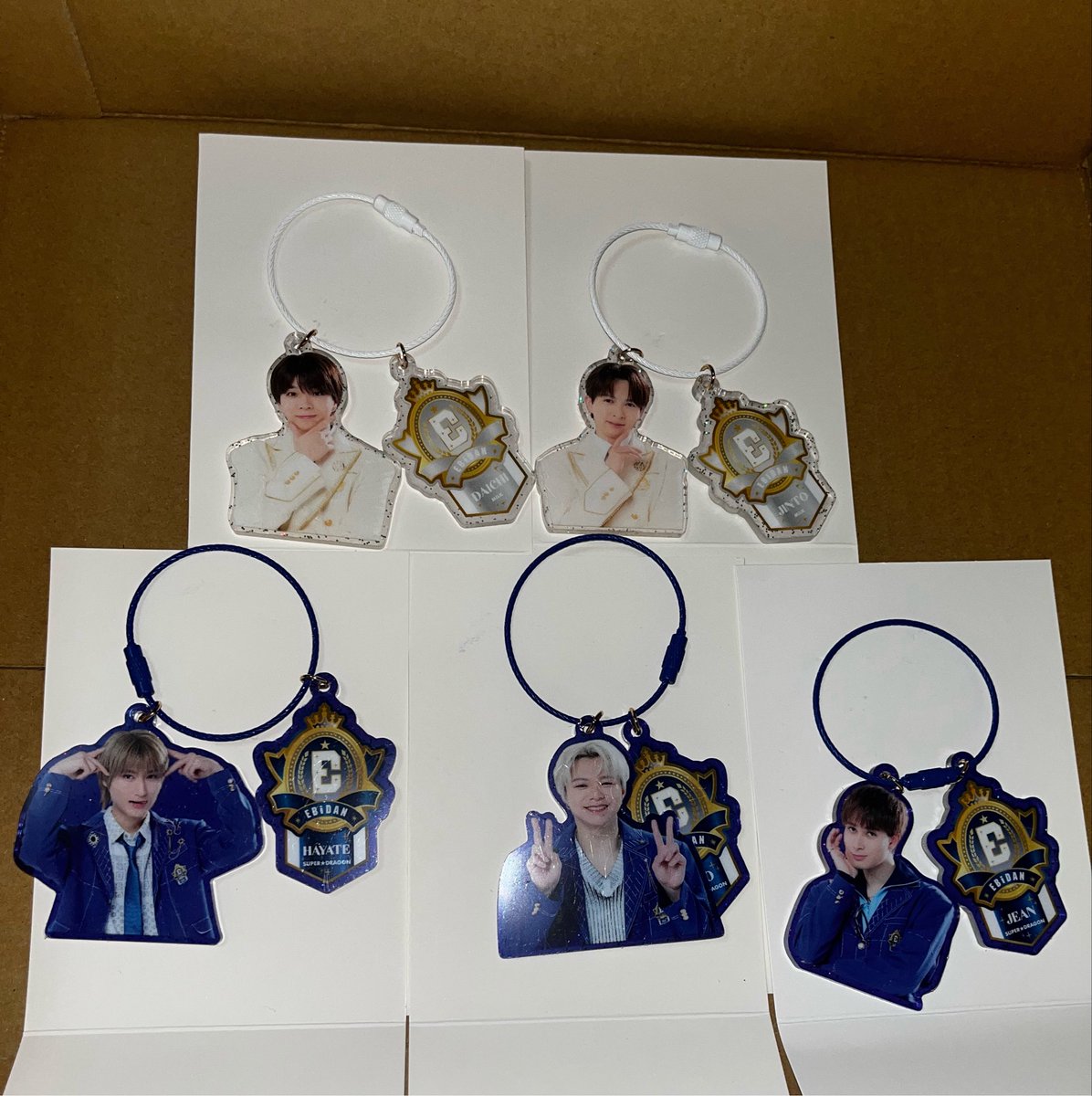 ayaka04cos's tweet photo. エビライ グッズ交換
【譲】ランダムアクキー
       M!LK 吉田仁人、塩﨑太智
       スパドラ 志村玲於、ジャン海渡、飯島颯

【求】超特急 草川拓弥
        ICEx  竹野世梛

エビライ当日行かないので、郵送でのお取引となります。ご検討よろしくお願いいたします。 https://t.co/GRvBNT8eSO