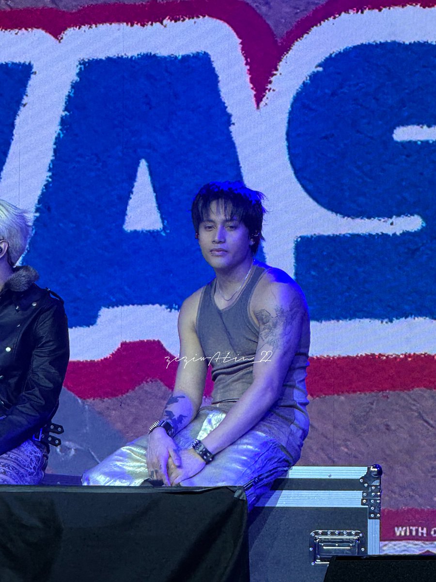 ziziwAtin_22's tweet photo. Nakita ko na ang black haired ken 😭

SB19 THANKSGIVING EVENT
@SB19Official #SB19
#SB19IWaSThereUSA_Day2 https://t.co/LNQALYJyL8